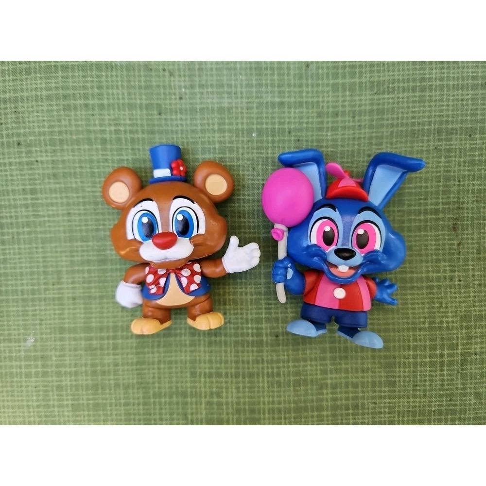 2 Five Nights at‎ Freddys Balloon Bonnie Circus Freddy Mystery Mini Figures FNAF